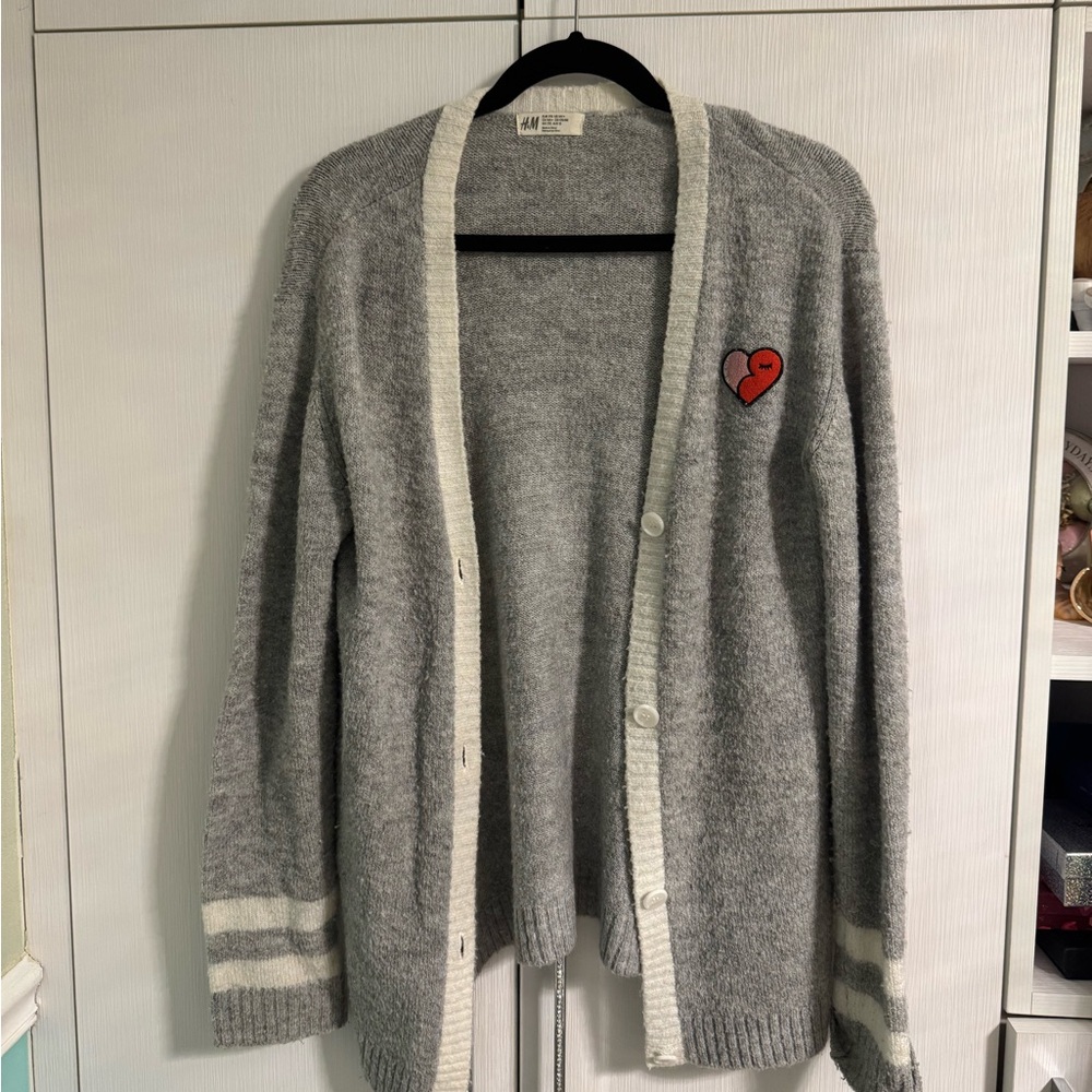 gray cardigan